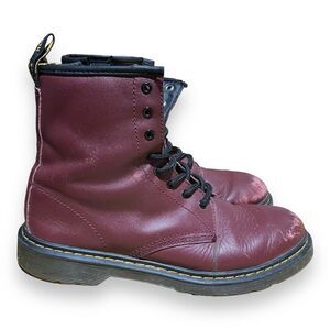 DOC MARTENS Womens 7 Vegan Leather Cherry Red, *Worn And Scuffed* Distressed M 6